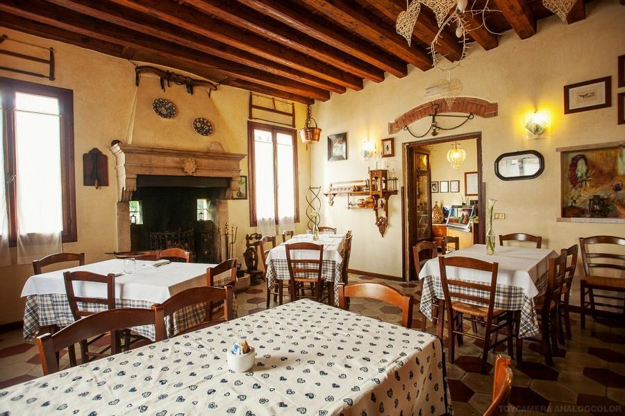 Locanda Alla Posta Cavaso Del Tomba Exterior photo